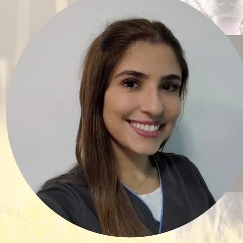 Dra. Amanda Orfei